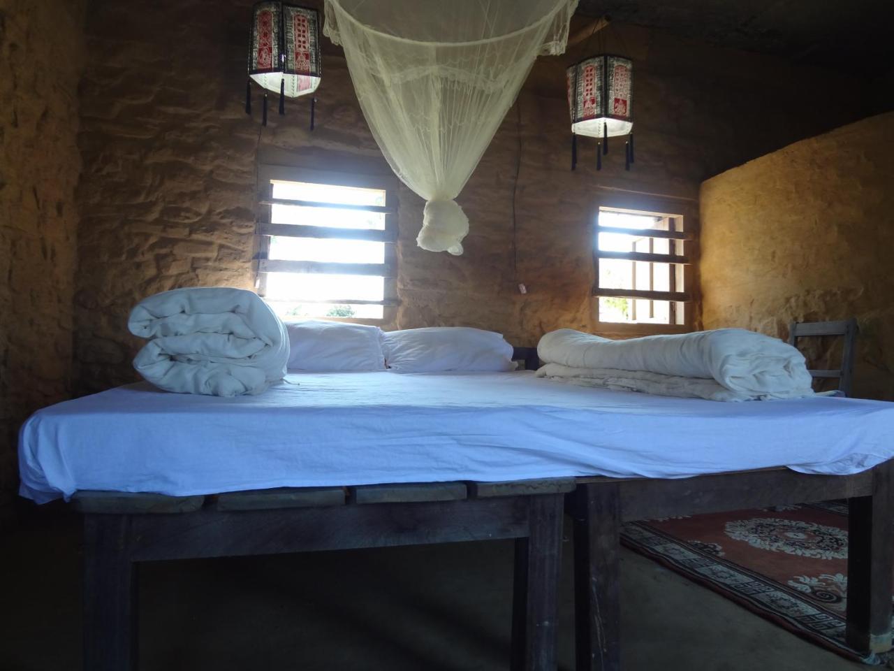 Shanta Ghar A Rustic Guesthouse Chitwan Ngoại thất bức ảnh