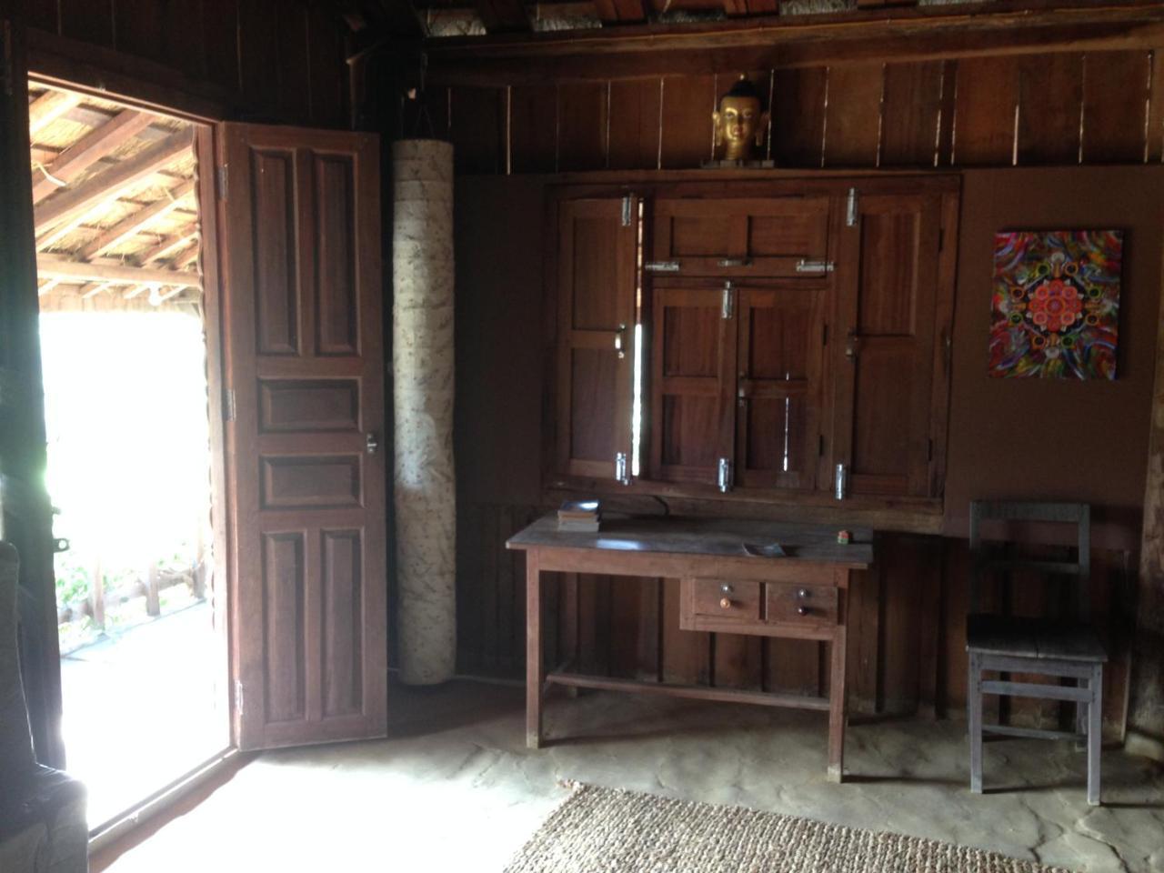 Shanta Ghar A Rustic Guesthouse Chitwan Ngoại thất bức ảnh