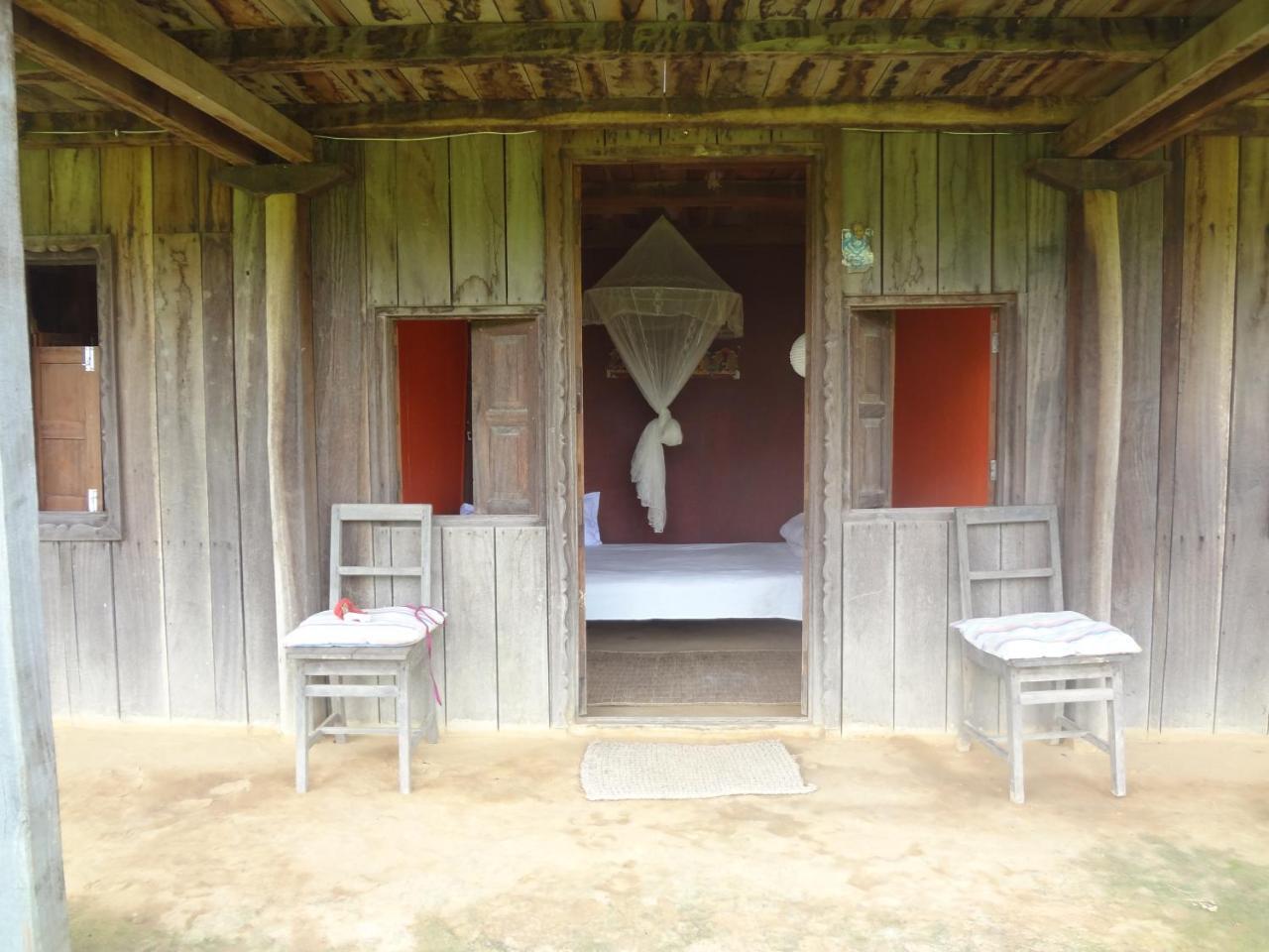 Shanta Ghar A Rustic Guesthouse Chitwan Ngoại thất bức ảnh